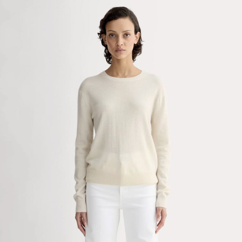 Everlane The Classic Crew 100% Cashmere Slim Fit Sweater in Bone Cream, size S
